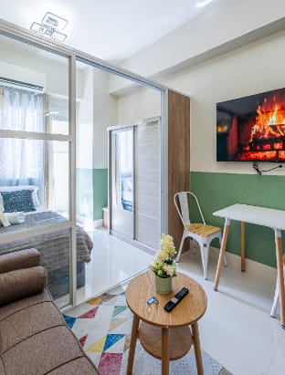 Serene Studio w/ Balcony & Sunset Views Vacation rental in Lapu-Lapu City