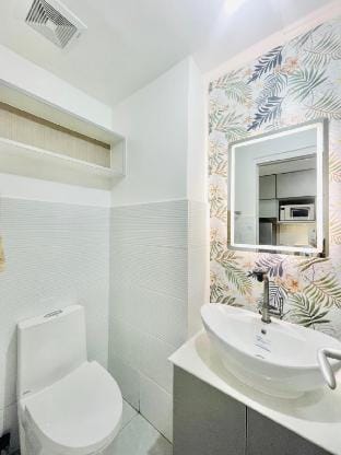 * * *BT 1 Chic City Studio Retreat Vacation rental in Iloilo City