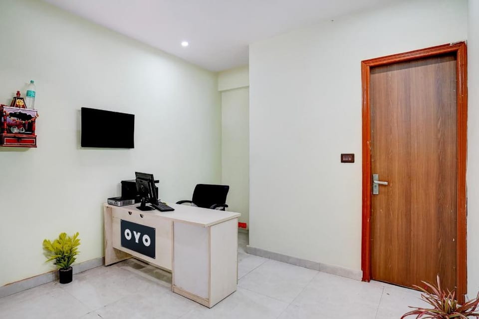 Hotel O Highway Residency Hotel in Noida