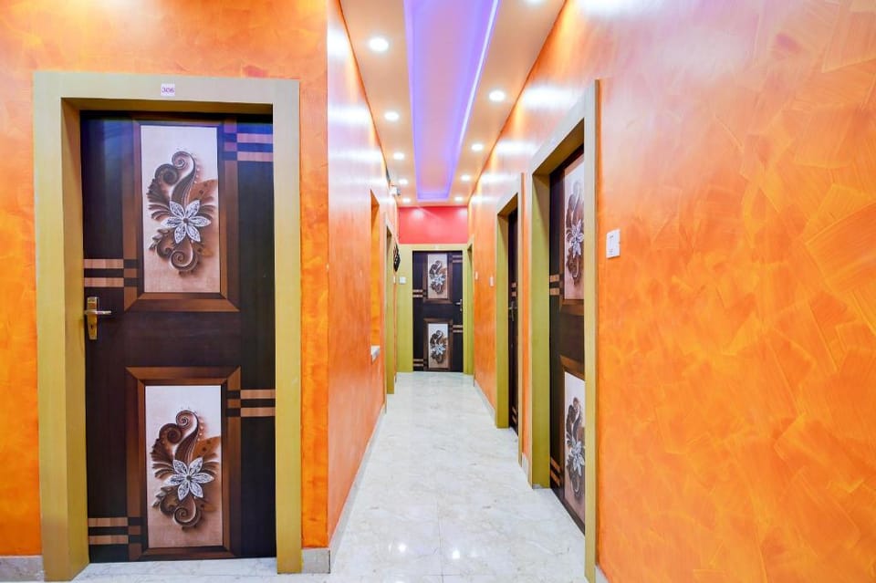 Super Hotel O Madhyamgram Railway Station Formerly Dolphin Hotel in Kolkata