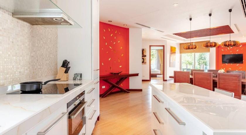 Luxuriously private seafront bangtao beach Hotel in Choeng Thale