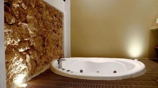 No 2 - Theo Apartment two bedrooms ground floor Apartment in Athens