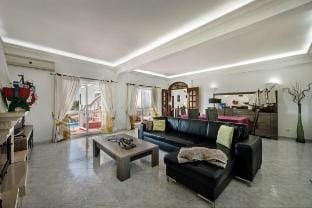 Villa Cadre with Snooker and Pool Villa in Faro District