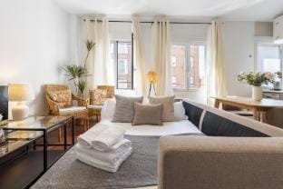 M (MAL72)Acogedor Apartamento de 1 Dormitorio – M Apartment in Madrid