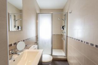 M (MAL72)Acogedor Apartamento de 1 Dormitorio – M Apartment in Madrid