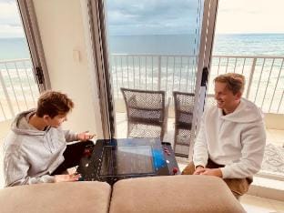 Beachfront Bliss – Views, Pool & Café Next Door Vacation rental in Surfers Paradise