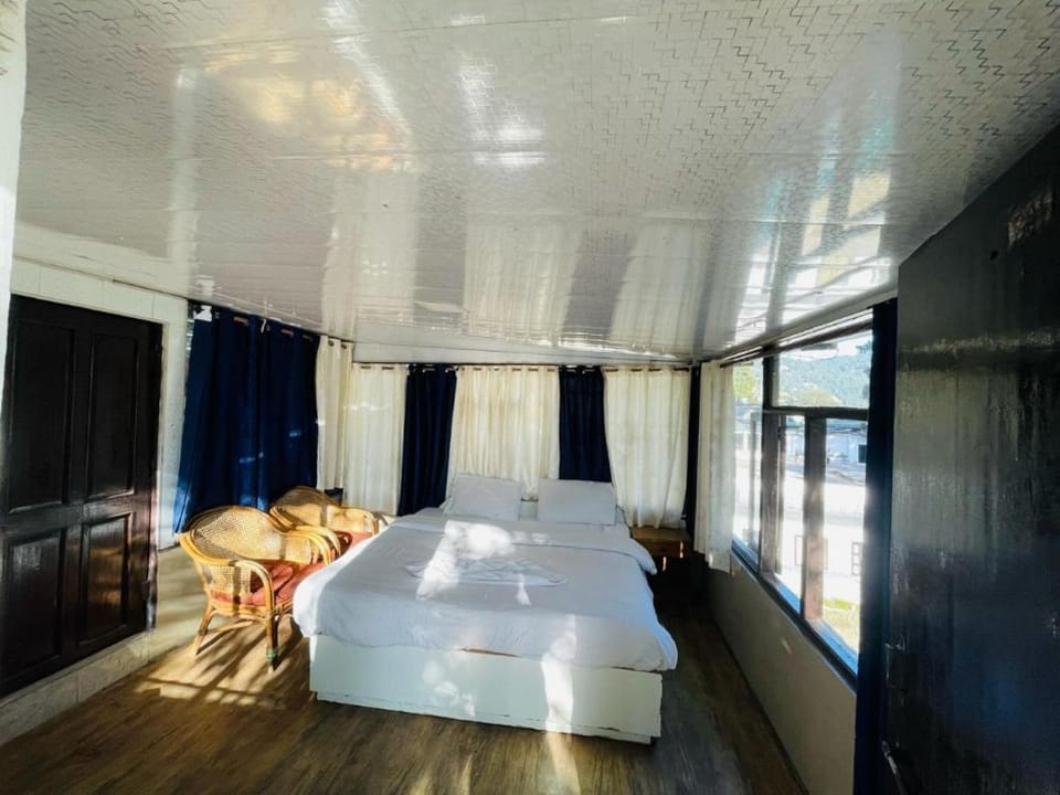 Goroomgo Kgn Guest House Nainital Hotel in Uttarakhand