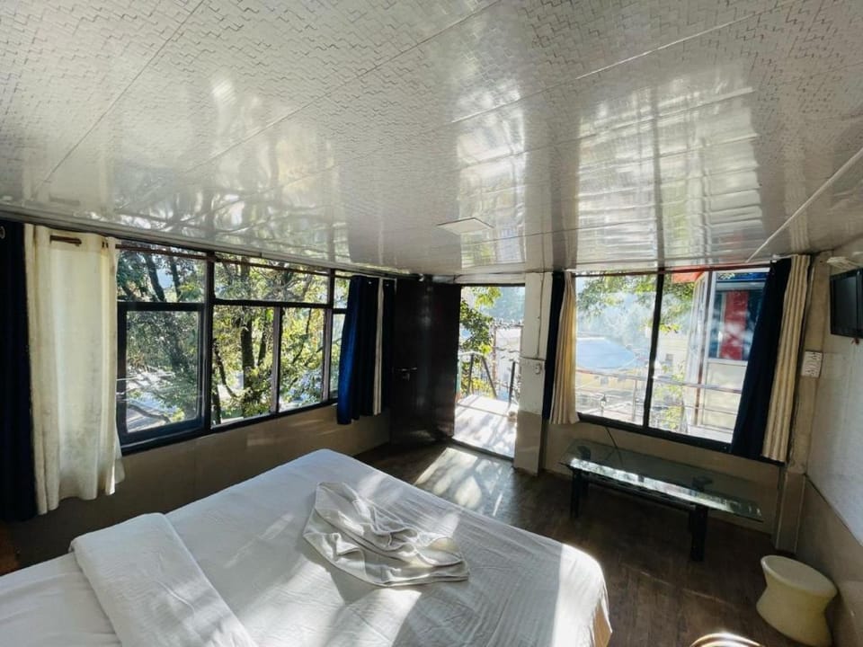 Goroomgo Kgn Guest House Nainital Hotel in Uttarakhand
