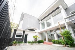 Villa Griya Timoho Private Pool Vacation rental in Yogyakarta