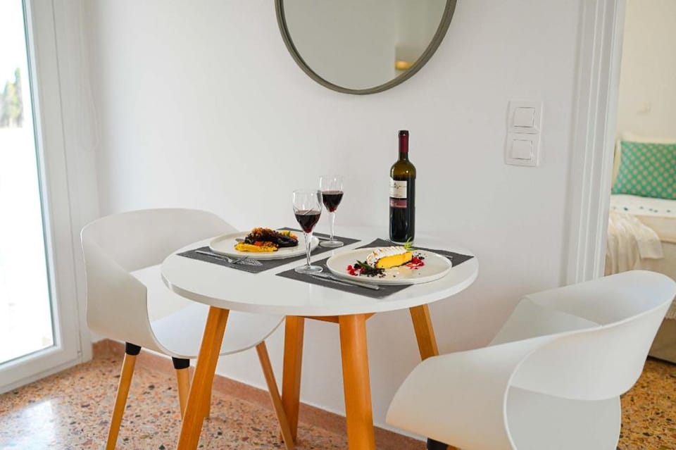 Paros Dream White House   Seaside Luxury Retreat Apartment in Paros, Greece
