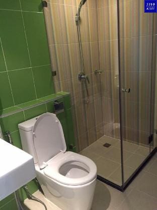 Modern Style 1 Bedroom Condo | G Style Huai Khwang Vacation rental in Bangkok