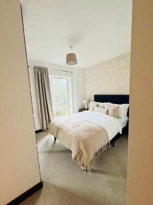 Charming Apt-Private Parking-20% Off Discount Vacation rental in Maidstone
