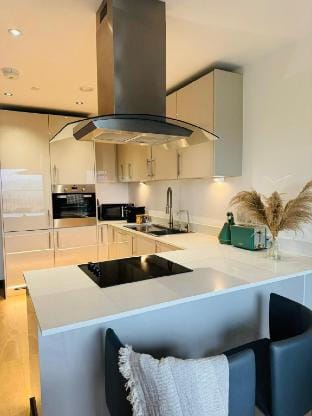 High-Spec Flat With Private Parking &Balcony Views Vacation rental in Maidstone