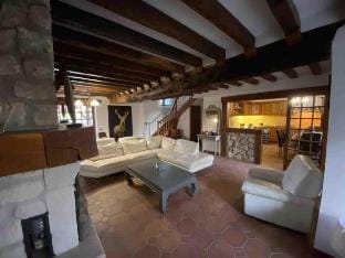 HOUSES – SAUNA,HAMMAM AND POOL- PARTIES PROHIBITED Vacation rental in Île-de-France