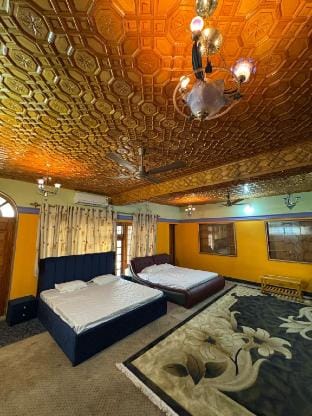 Alder Guest House Vacation rental in India
