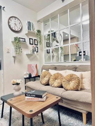 The Snuggle Nook - 1BR Shore 2 Residences Apartment in Pasay