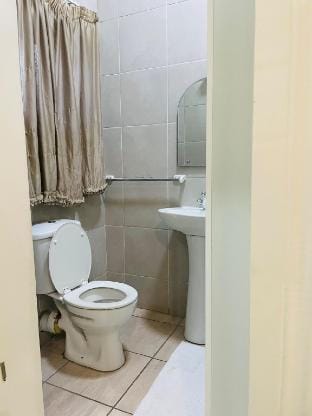 Henry George Guest House Vacation rental in Pretoria