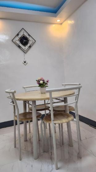 SLAB Staycation Vacation rental in Angeles