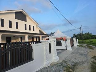 Homestay AH Binjai B (Muslim Only) Vacation rental in Malaysia