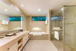 Let's come to Vinpearl resort Villa in Nha Trang