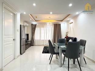 Elegant apartment 1BR-1BA Near  the airport Vacation rental in Ho Chi Minh City