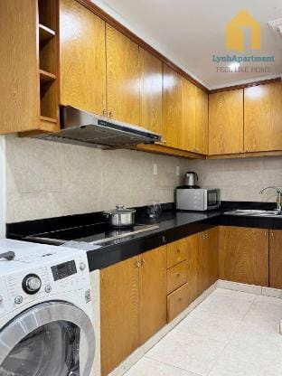 Elegant apartment 1BR-1BA Near  the airport Vacation rental in Ho Chi Minh City