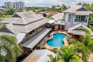 Royal Boat Pool Villa-Pattaya’s Hidden Gem Vacation rental in Pattaya City