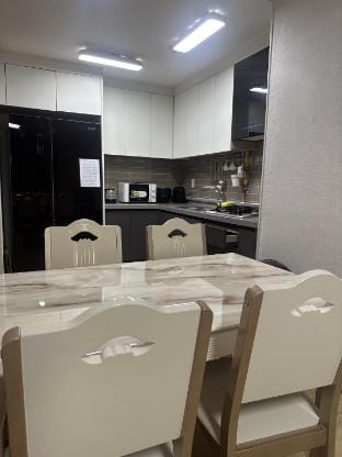 D’heights Spacious Condo in Clark 1BR 65sqm Apartment in Angeles