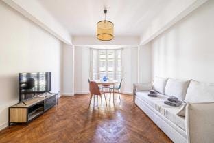 Elegance and Refinement with A/C - Cannes Apartment in Cannes