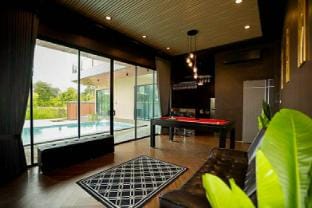 PATHRON POOL VILLA Vacation rental in Chon Buri Changwat