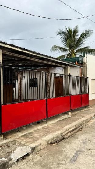 Black Suites(Transient Room) Apartment in Central Visayas