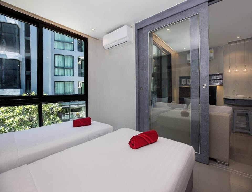 Tropics Kamala Residence CTG L202, 3 Pool & Gym Apartment in Kamala
