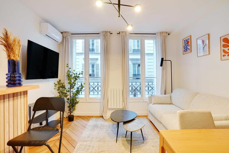 Charming Apartment - 1B/4P - Sacré Coeur Apartment in Paris