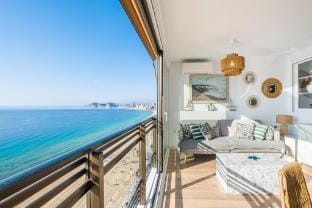 Cachirulo Deluxe Apartment 13-B Levante Beach Apartment in Benidorm