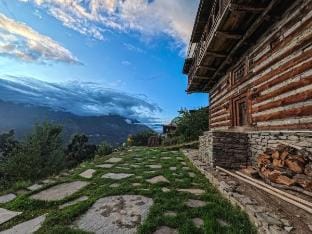 ART Village Naggar - Entire Kathkuni Villa Vacation rental in Himachal Pradesh