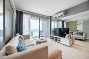 Veranda Pattaya Beachfront 3BR Condo | Sea View Vacation rental in Pattaya City