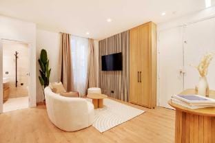 Authentic Apartment - 3BR/6P - Moulin Rouge  Apartment in Paris