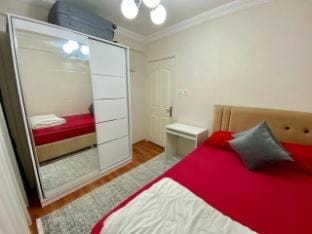 Cozy & Modern Room in the Heart of Fatih.(For MEN) Vacation rental in Istanbul
