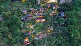 Cú Trên Cây Homestay Vacation rental in Dalat