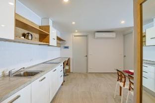 Pool View 1 Bed Apt (T2-520) Vacation rental in Chalong