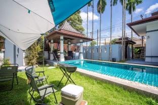 Chalong Beach 3 Bedroom Private Pool Villa Villa in Chalong