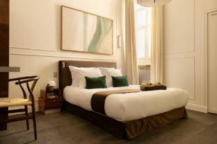 Bourgogne Hostel - Room 02 PRM - 2P - Invalides Villa in Paris