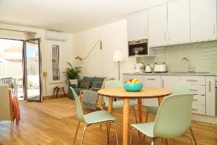 Stanchion Apartment Vacation rental in Guia