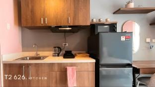 Warm Blush Staycation Spot Apartment in Cebu City