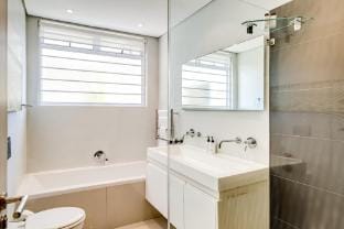 Spacious 3Bed Apt Overlooking Cape Town Panova Apartment in Cape Town