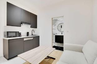 Cosy modern flat - 1BR- 4P- Oberkampf Apartment in Paris