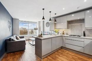 Rare Duplex Flats for Groups - 4 Bed Room, 3 Bath Vacation rental in Brighton