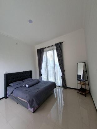 VillaQu Syariah Batu Villa in Batu