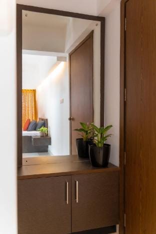 Best 3BHK Seaview Serviced Apartment @Marine Drive Apartment in Kochi