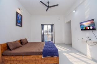 Netflixx Villa  Villa in Lonavla